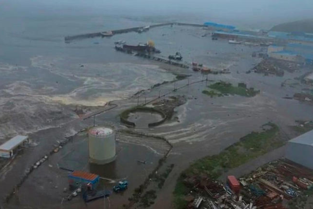 Tsunami Hantam Kepulauan Kuril Usai Gempa Dahsyat 8,8 M! Warga Dilarikan ke Tempat Tinggi