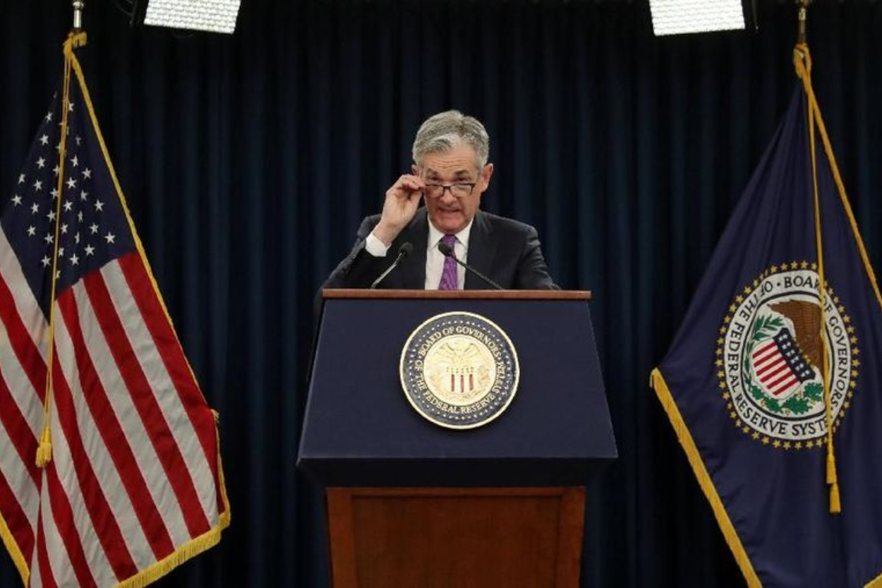 Ditekan Trump, The Fed Tetap Mempertahankan Suku Bunga di Angka 4,5 Persen
