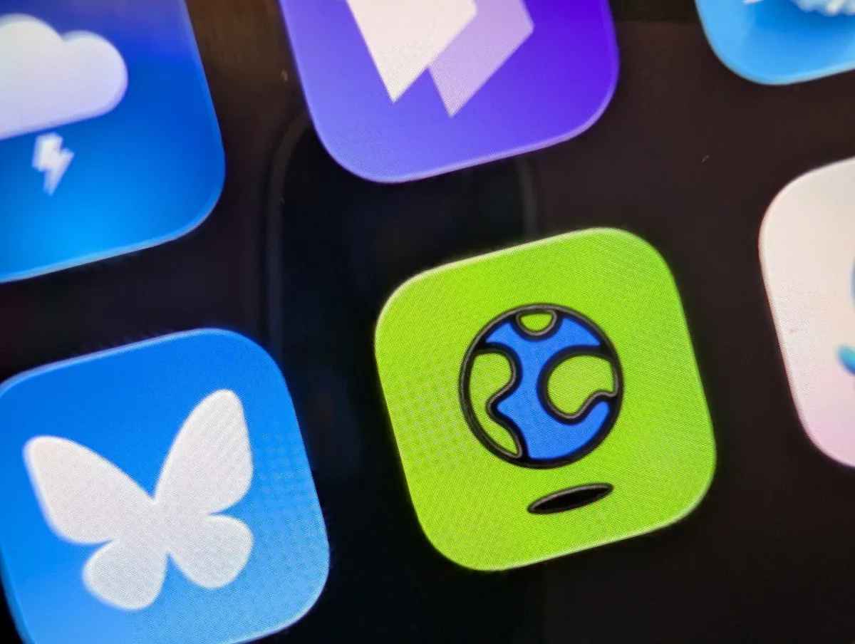 Terobosan Baru! Startup Ini Bawa Chat Enkripsi Setara Signal ke Bluesky, Bisa Chat Tanpa Unduh Aplikasi!