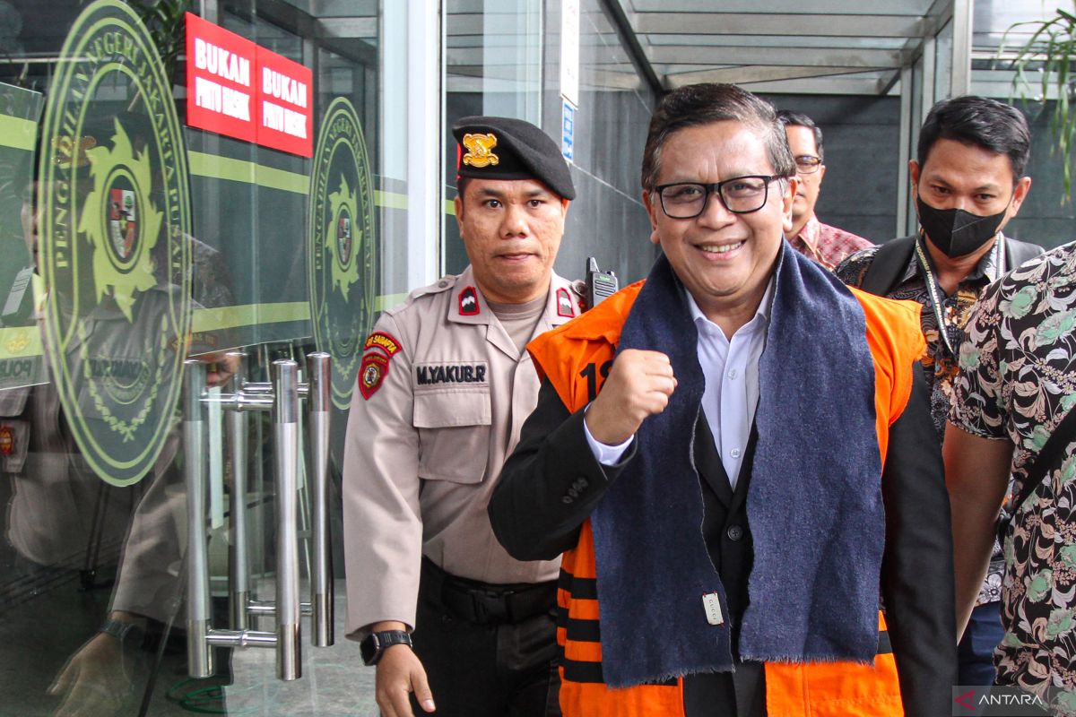 Hasto Kristiyanto Resmi Dapat Amnesti! Total 1.116 Orang yang Terima Pengampunan dari Presiden
