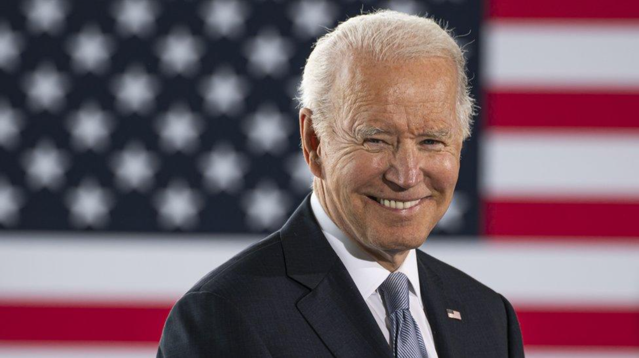 Joe Biden Sebut AS Hadapi Pertarungan Eksistensial, Sindir Politisi yang ‘Bersorak’ Saat Deportasi Imigran