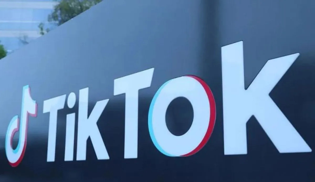 TikTok Luncurkan Fitur 'Footnotes' ala Twitter! Bisa Koreksi Video Menyesatkan Langsung dari Komunitas!