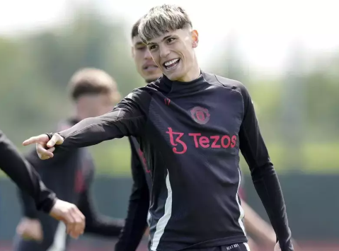 Chelsea Ngebet Boyong Garnacho! MU Siap Kehilangan Winger Muda Andalan