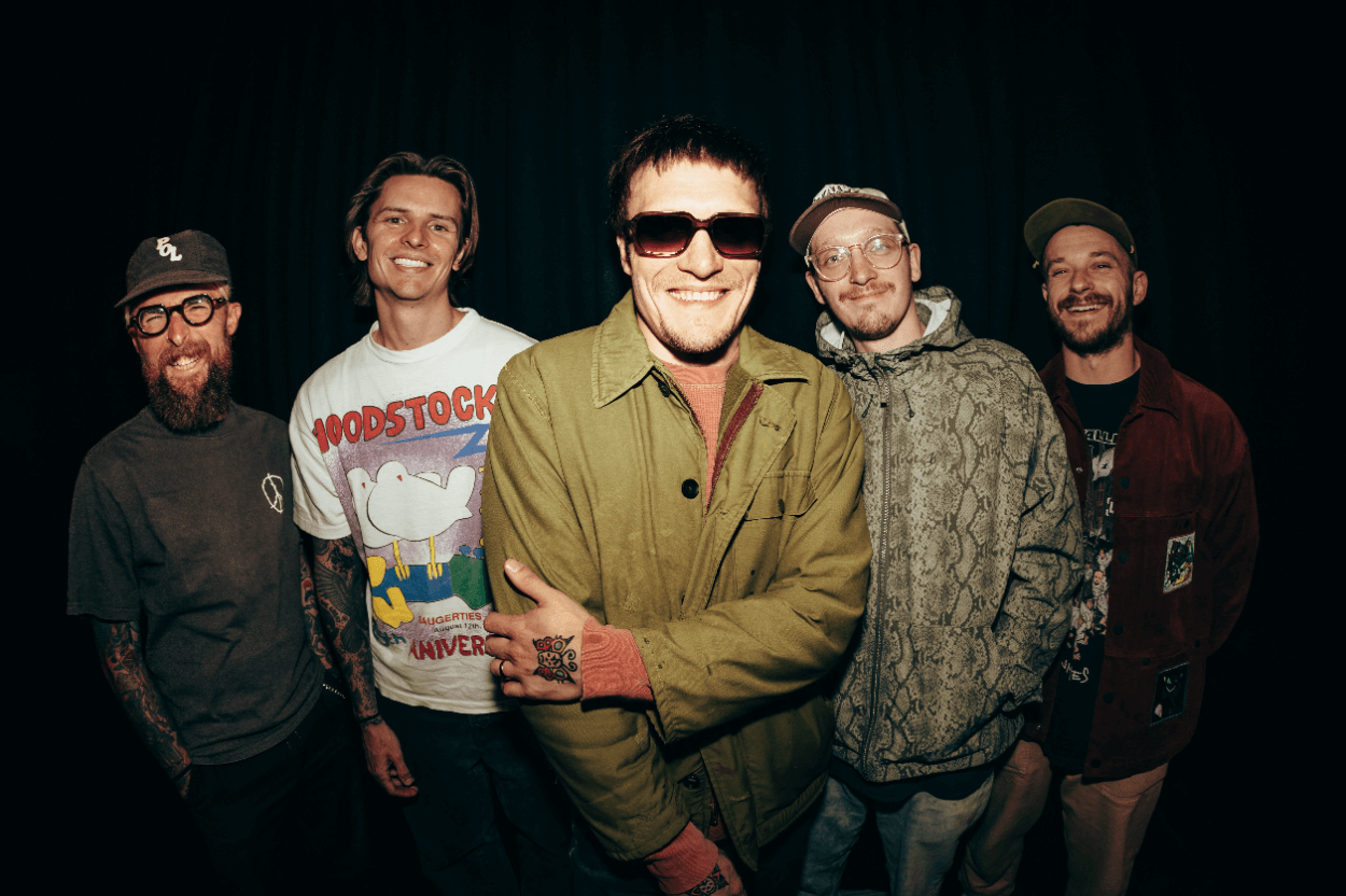 Band Pop Punk Neck Deep Siap Rilis Album Deluxe dengan Lagu Tambahan dan Versi Live