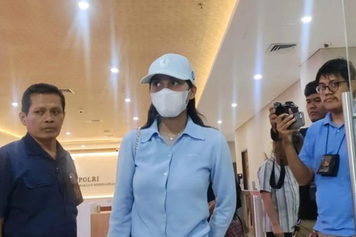 Bikin Jera! Azizah Salsha Laporkan Akun Penyebar Fitnah ke Polisi