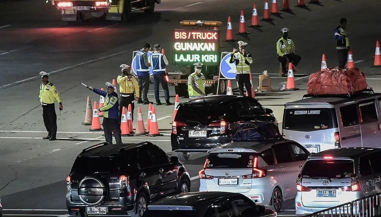 Arus Lalu Lintas Tol Cipali Masih Padat, Lima Ribu Kendaraan Melintas Setiap Jam