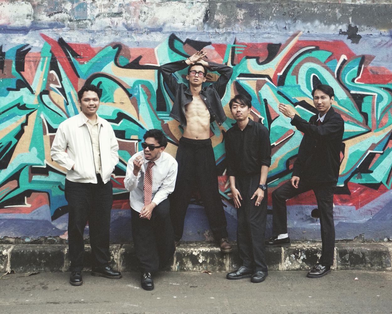 Band Asal Jakarta Lazim Lepas Single Sinis, Ledakan Amarah dan Pencarian Jati Diri