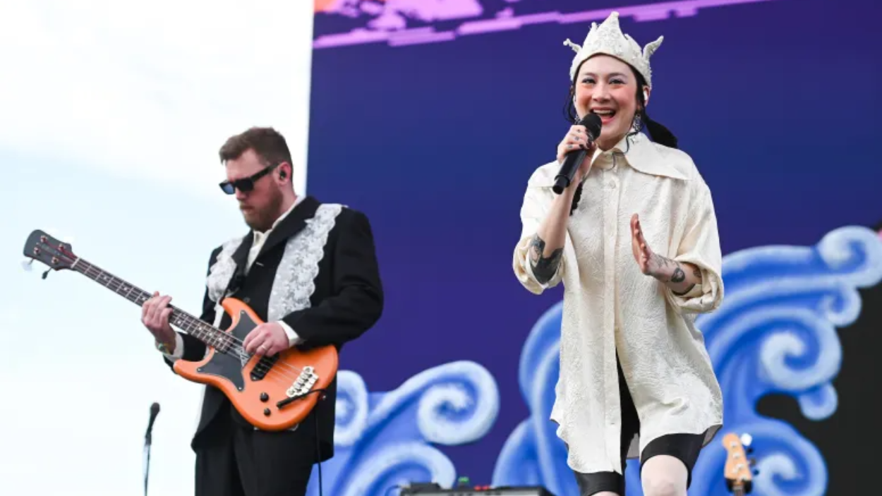 Band Indie Japanese Breakfast Bawakan Lagu Viral Milik Gorillaz di Coachella 2025