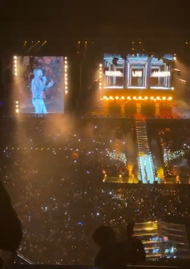 Dari Histeris sampai Haru, Intip Konser Maroon 5 di JIS