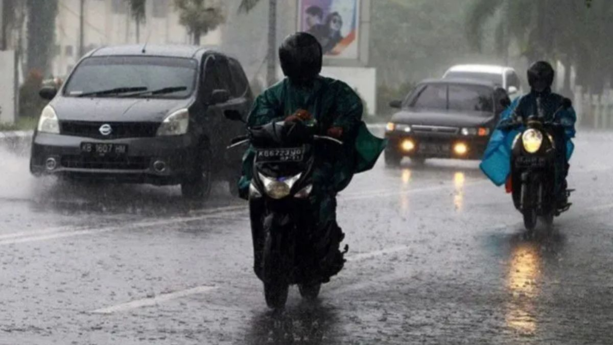BMKG Prediksi Mayoritas Daerah di Indonesia Hujan Hari Ini, Awas Ada Wilayah yang Disertai Petir!