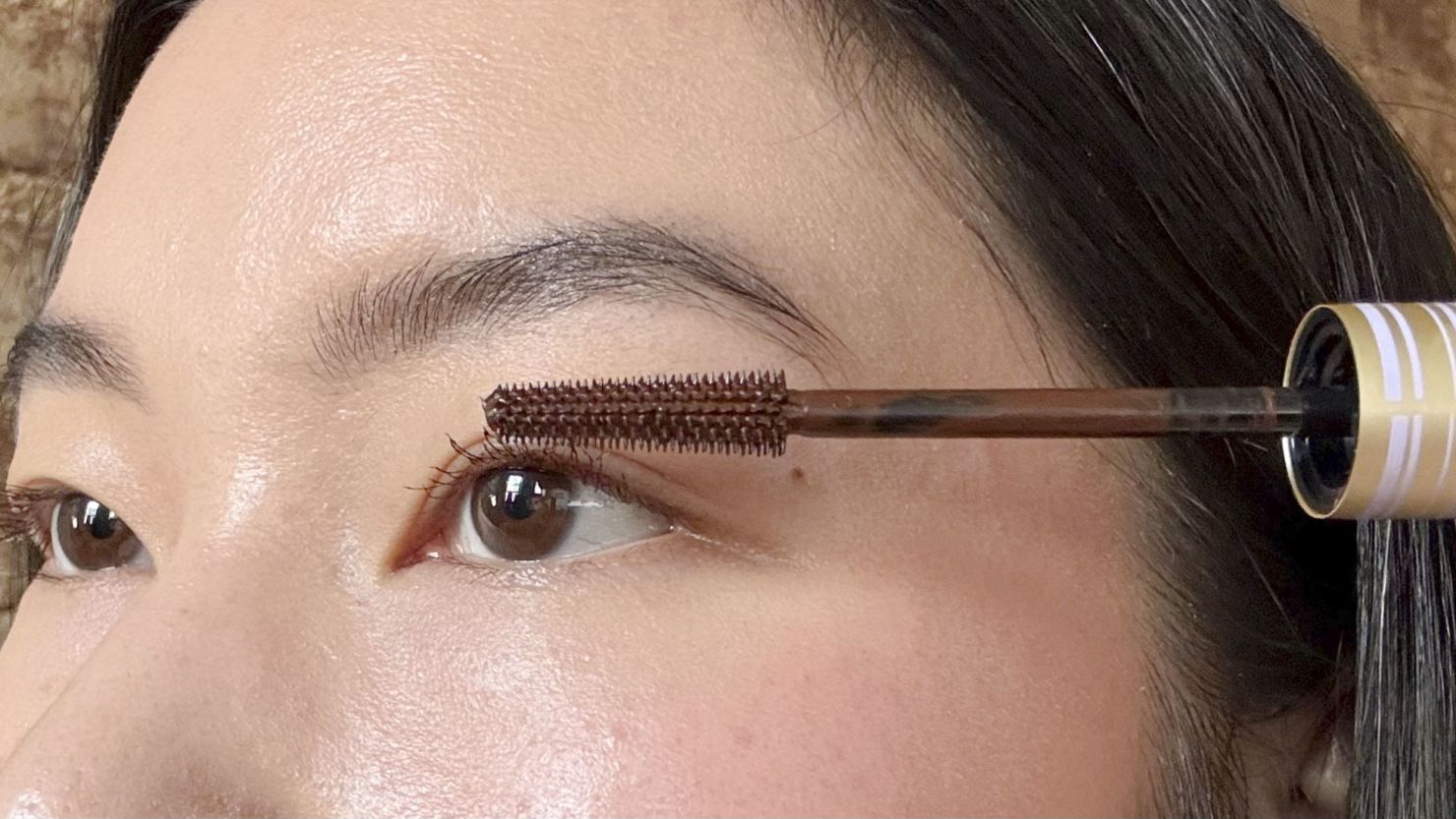 Bulu Mata Cetar Tanpa Extension? Ini Rekomendasi Maskara Favorit MUA Seleb Hollywood!