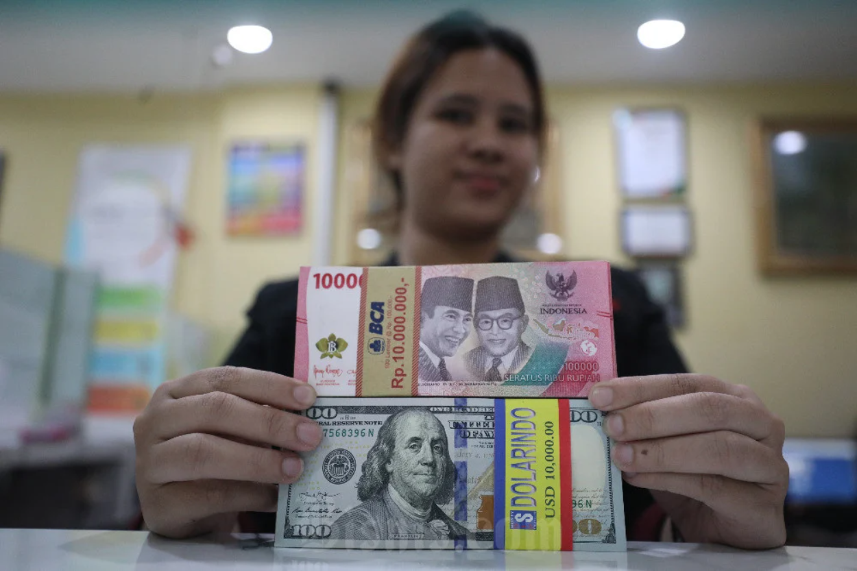 Begini Nasih Rupiah! Buntut Dialog AS-China dan Sentimen Trump