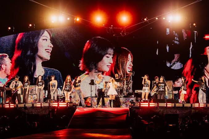 Cetak Sejarah! Konser Coldplay di Korea Tembus 300 Ribu Penonton