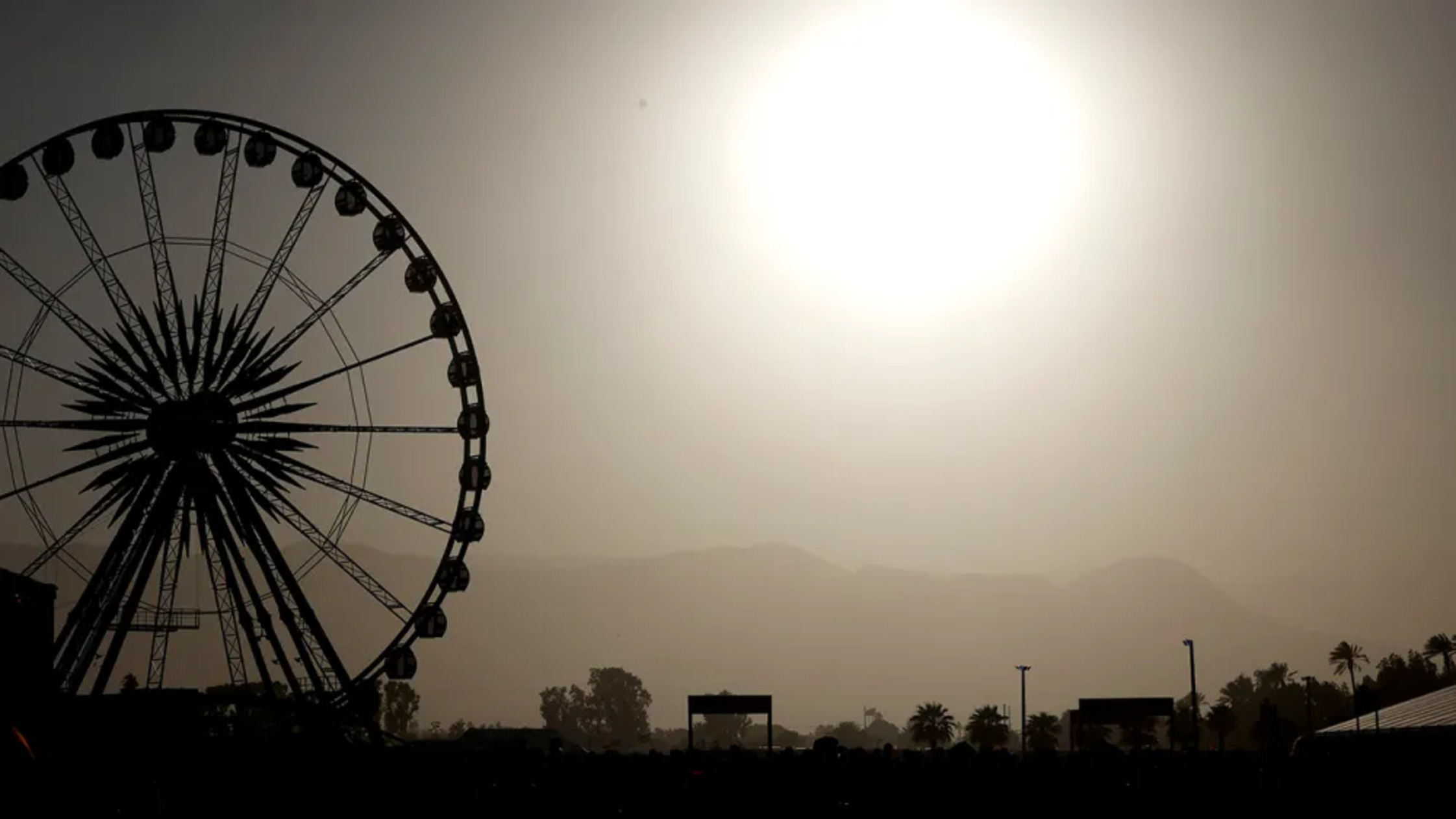 Chaos di Coachella 2025: Antrean Berjam-jam dan Keluhan Massal Warnai Hari Pertama