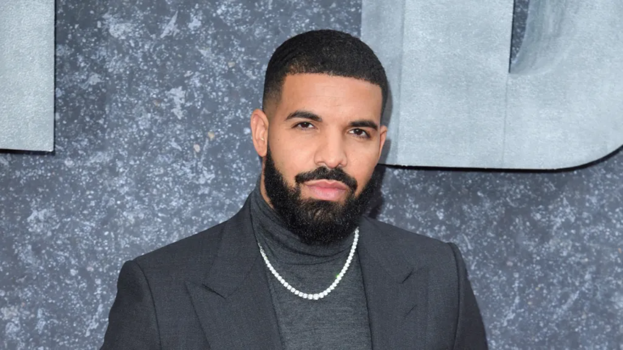 Drake Gugat UMG, Tuduh Penampilan Super Bowl Kendrick Lamar Rusak Reputasinya