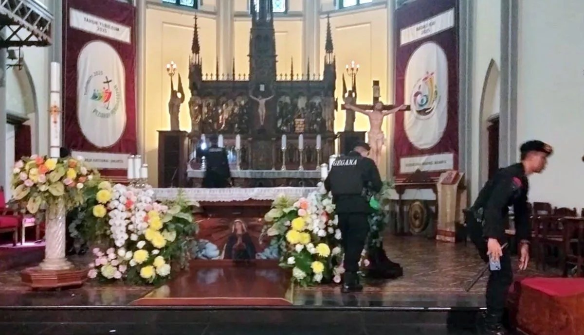 Full Support! Polri Kawal Ibadah Paskah di Gereja Katedral Jakarta, Kerahkan Tim Penjinak Bom