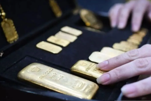 Harga Emas Hari Ini Bikin Kaget! Cek Daftar Lengkap Harga Antam, UBS, dan Galeri24 di Pegadaian