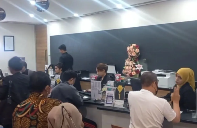 Harga Emas Tembus Rp2 Juta, Tapi Warga Tetap Serbu Butik Antam! Ini Alasannya