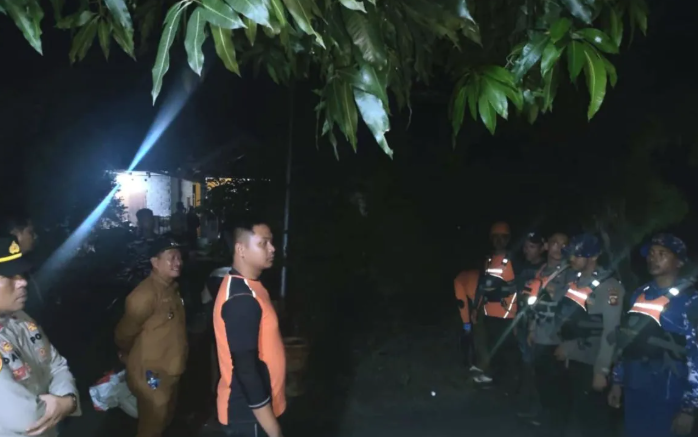 Heboh! 10 Mahasiswa Terseret Banjir di Gorontalo, 4 Masih Terjebak di Hulu Sungai