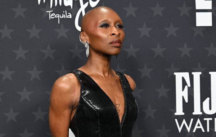 Inspirasi di Balik Make-Up Dewy Cynthia Erivo di Critics Choice Awards