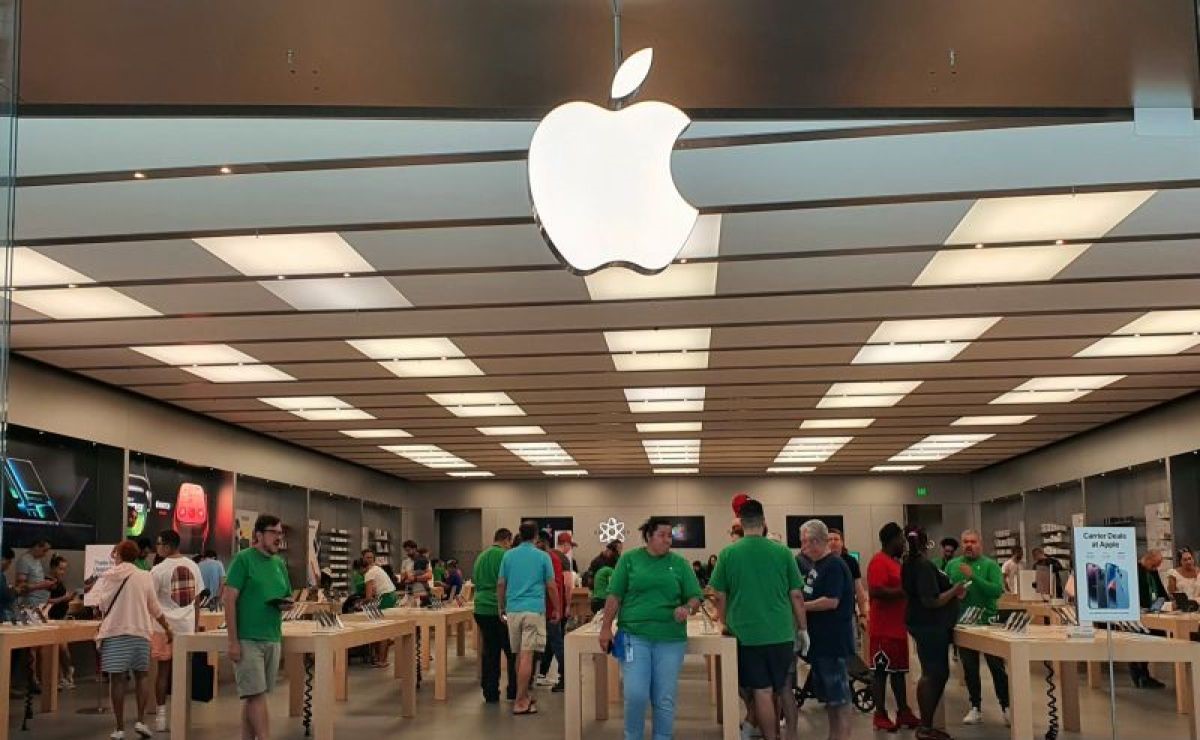 iPhone 16 Resmi Dijual di RI, Fans Apple Rela Ngantre dari Subuh!