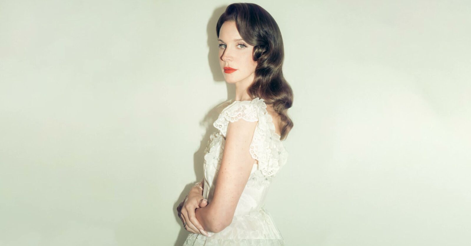 Lana Del Rey Rilis Lagu 