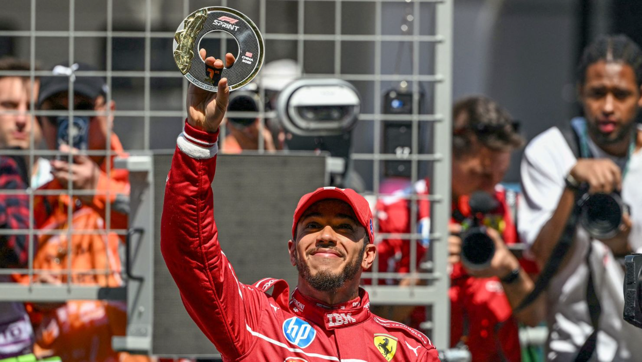 Lewis Hamilton Raih Kemenangan Pertama untuk Ferrari di Sprint Race F1 Grand Prix China
