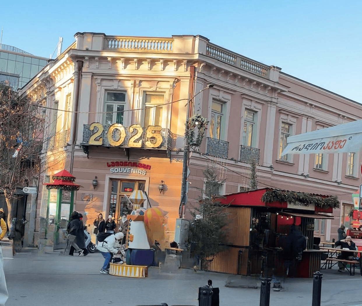 Menelusuri Rustaveli Avenue, Destinasi Wajib di Jantung Ibu Kota Tbilisi