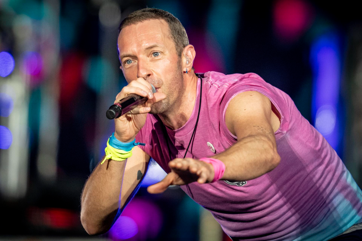 Mengaku Murung Saat Tur, Chris Martin Bagikan Tips Mengatasi Depresi