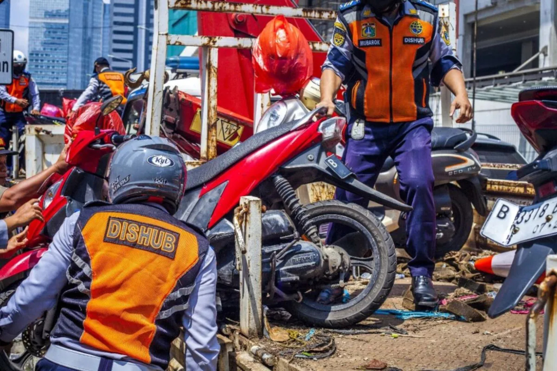 Pansus DPRD DKI Soroti Maraknya Parkir Liar di Fasilitas Publik Jakarta