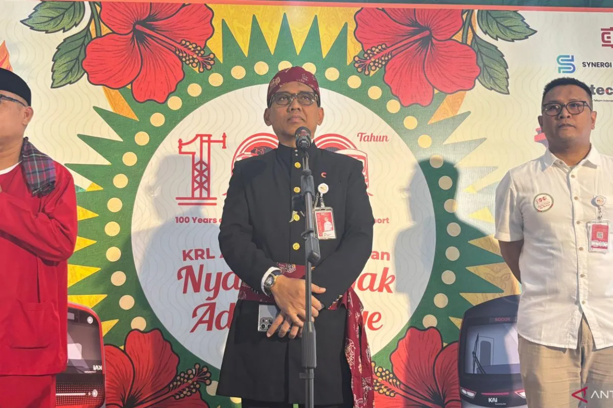 Rayakan 100 Tahun KRL, KAI Commuter Gelar Parade Kereta Lawas Hingga Livery Jadul
