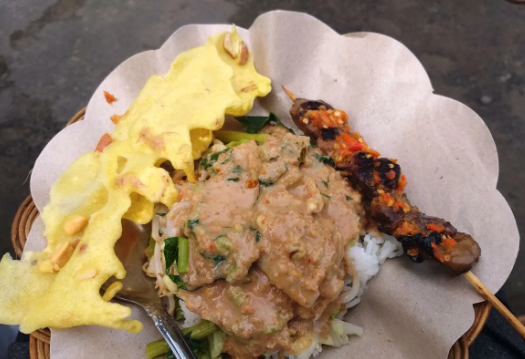 Hati-Hati Bisa Ngabisin Nasi! Begini Resep dan Cara Membuat Saus Pecel nan Legendaris
