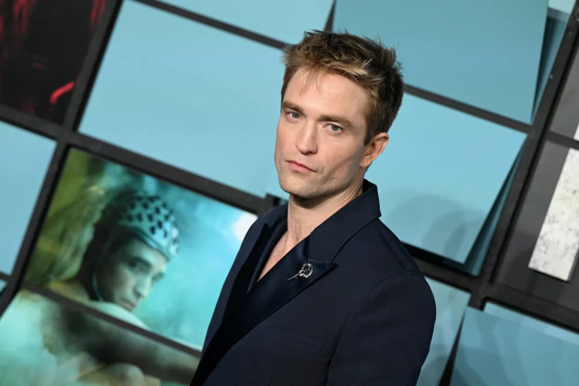 Robert Pattinson Bicara Perubahan Basis Penggemarnya dari Sekuel "The Batman"