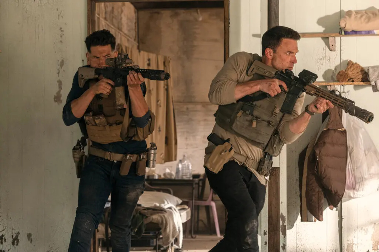 Sinopsis ‘The Accountant 2’: Duo Brutal Balik Lagi, Siap Tembak-Tembakan Plus Bikin Ngakak