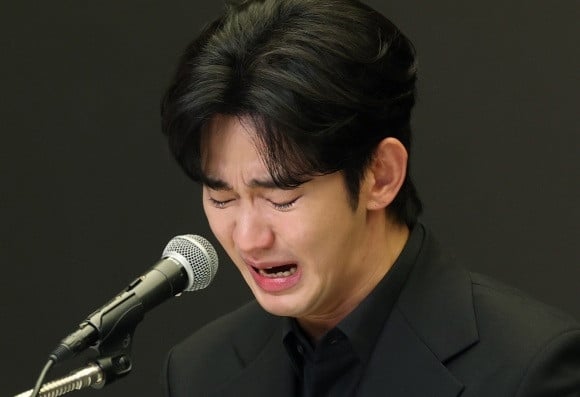 Terungkap! Kim Soo Hyun Diduga Pacaran dengan Idol di Tengah Tuduhan Hubungan dengan Kim Sae Ron