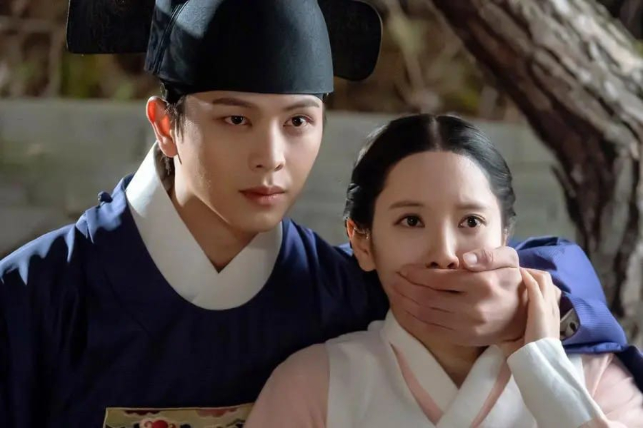 The Haunted Palace Episode 3: Ketegangan Memuncak! Yook Sungjae BTOB dan Bona WJSN Hadapi Teror Tak Terduga, Apa yang Mereka Lihat? 