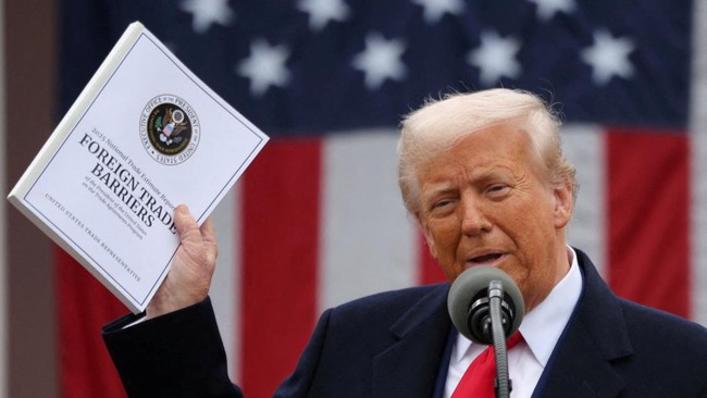Trump Murka, Tarif Impor Barang dari Tiongkok Dikatrol Hingga 245 Persen