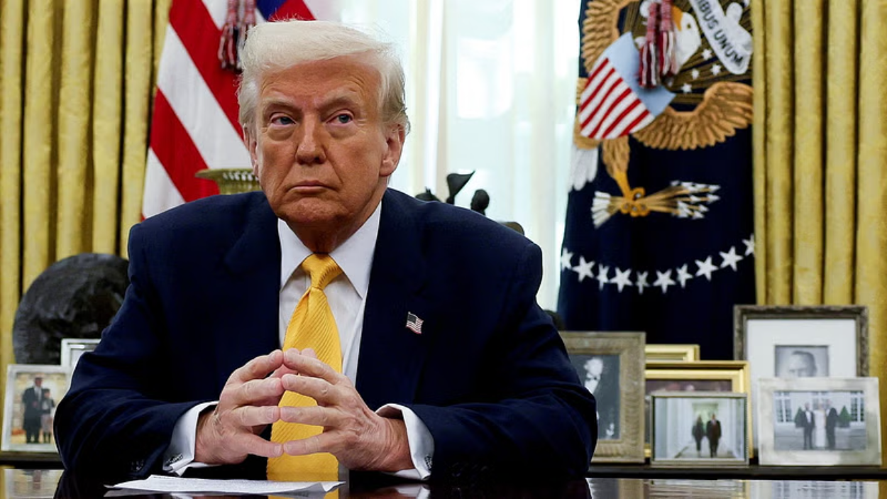 Trump Usulkan Rencana Damai: Ukraina yang Harus Berkorban