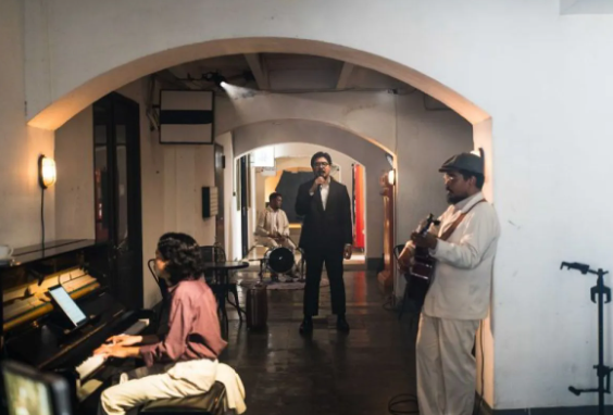 Wajib Nonton! Bilal Indrajaya Rilis Live Show "Nelangsa Pasar Turi" yang Bikin Merinding!
