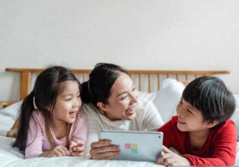 Wajib Tahu! Begini Cara Biar Anak Nggak Kecanduan Gadget Sejak Dini!