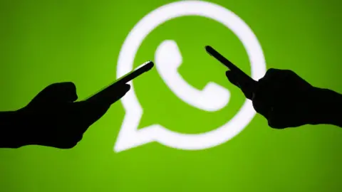 WhatsApp Down Serentak di Seluruh Dunia, Netizen Panik!