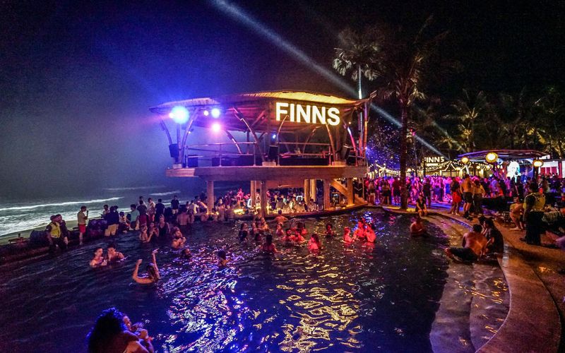 Top 12 Hottest Clubs In Bali To Party All Night Long 2022 – How Bali