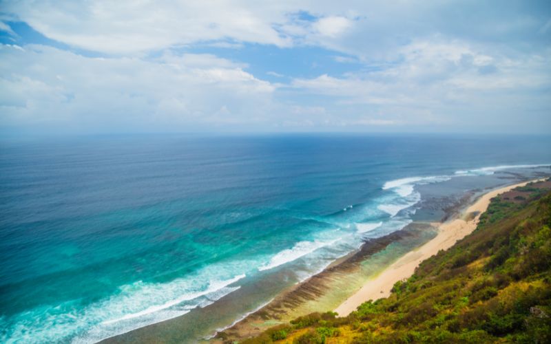 Nunggalan Beach