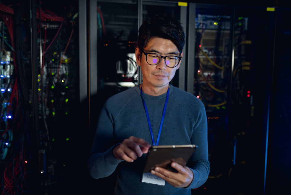 VPS kewalahan? saatnya beralih ke bare metal server untuk performa server yang lebih baik