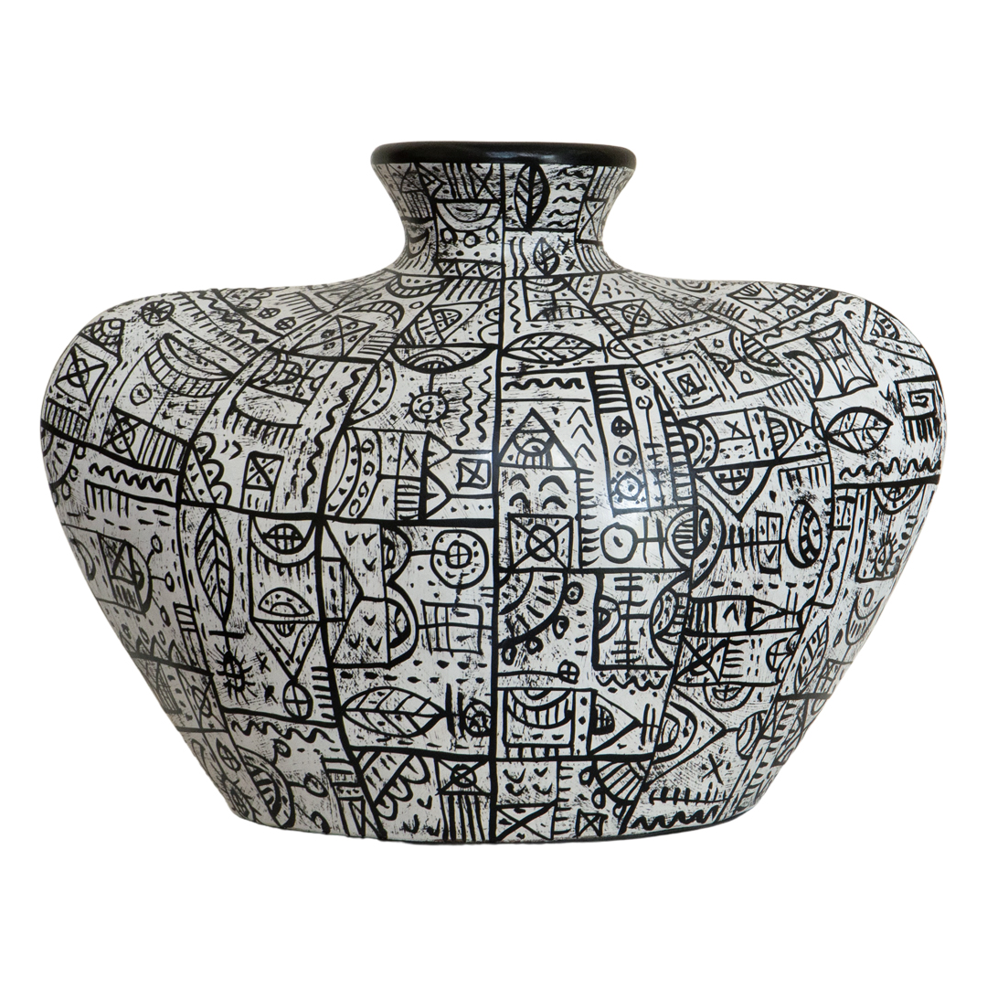 Roberto Bottle - XT - White Black Decoratif