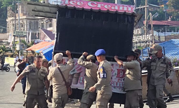 Pantai Bebas di Parapat, Tak Boleh Lagi Dimasuki Pedagang