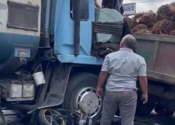 Tabrakan Beruntun, Kereta Beat Dilindas dan Dua Orang Mengalami Patah Tulang