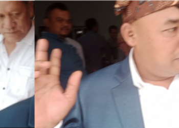 Mutar – Mutar Guna Elakkan Wartawan Saat Ditanyai Soal Adik Kandung, Lalu Meludah