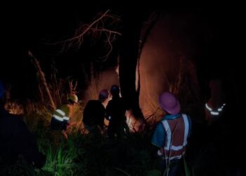 Hindari Gangguan, PLN Turun Tangan Padamkan Karhutla