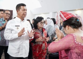 Zaman Kebersamaan Ini Gaji Bidan Naik, Bupati: Ini Komitmen Saya